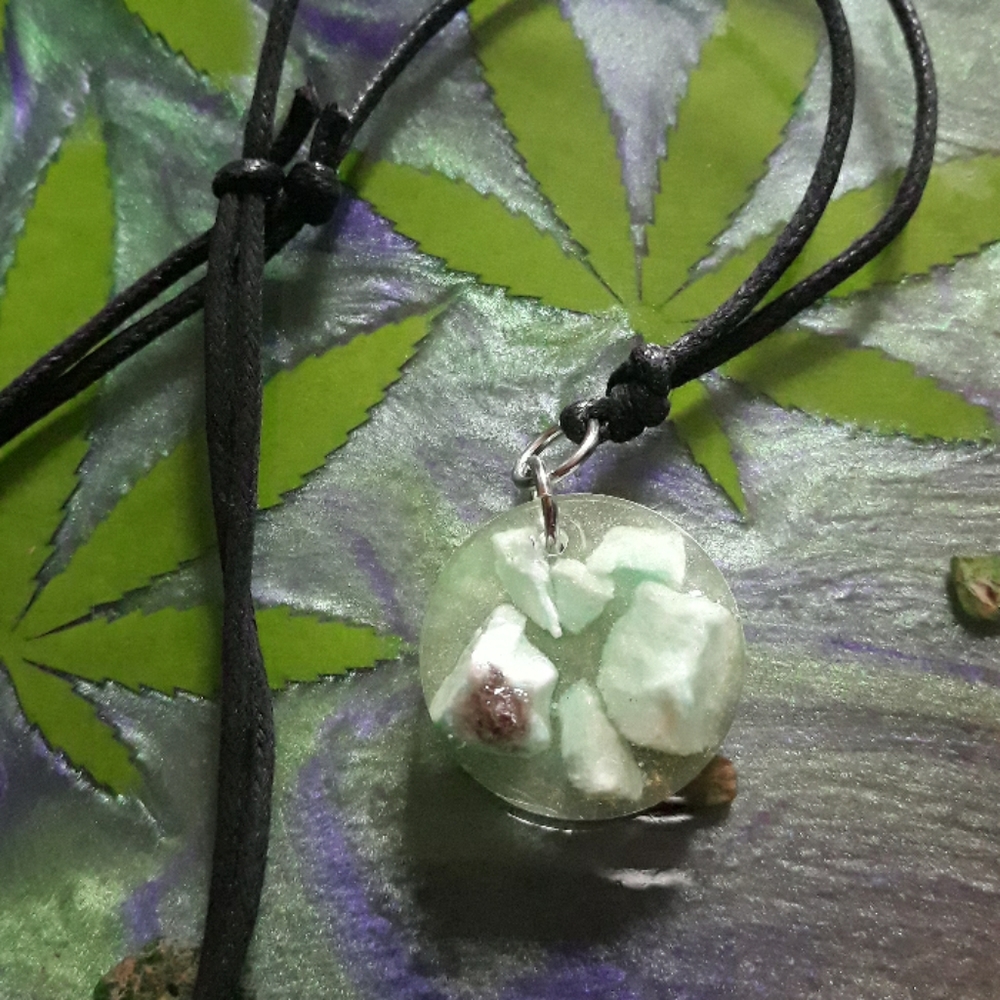 Raw amazonite pendant - Picture 4 of 4